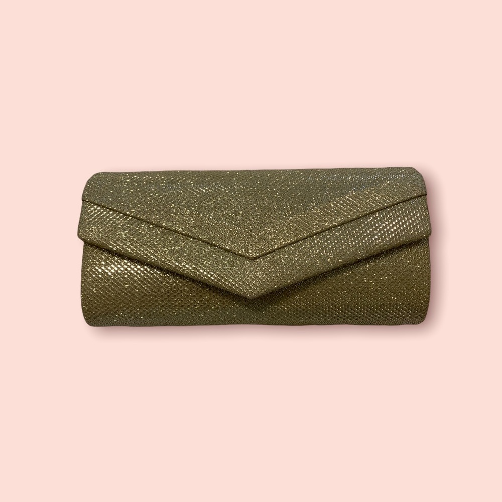 Elegant Gold Sparkle Clutch